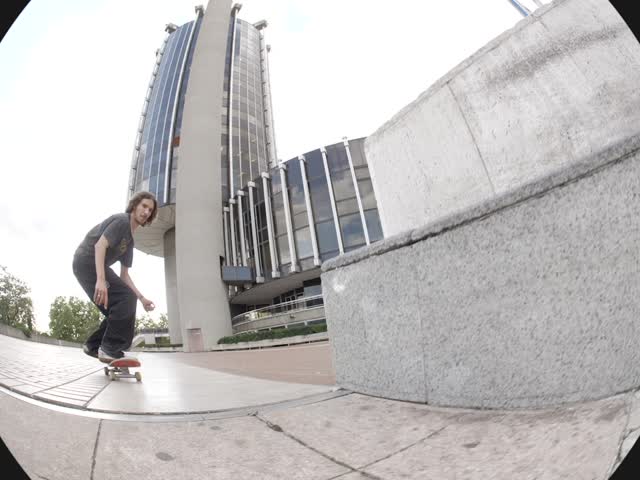 Sesión de skate del equipo PLAY